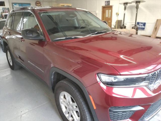 2024 Jeep Grand Cherokee Laredo 4x4 2024 Jeep Grand Cherokee Laredo 4x4