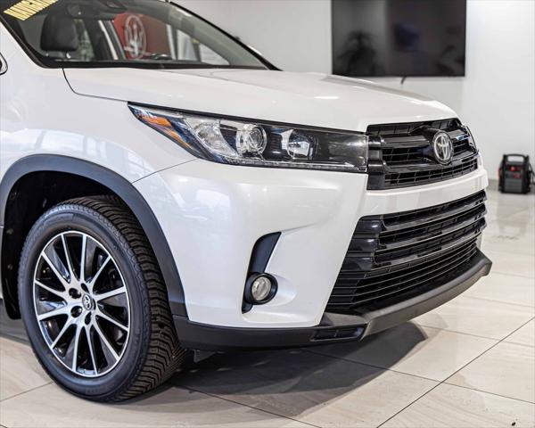 2017 Toyota Highlander SE