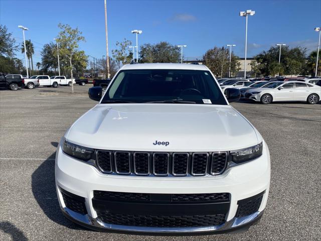 2021 Jeep Grand Cherokee L Laredo 4x2