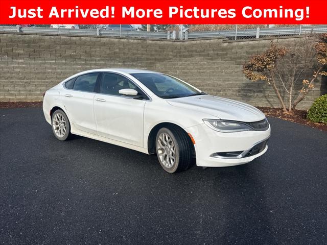 2016 Chrysler 200 C