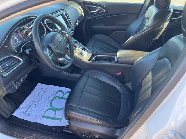 2016 Chrysler 200 C 2016 Chrysler 200 C