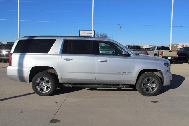 2017 Chevrolet Suburban LT