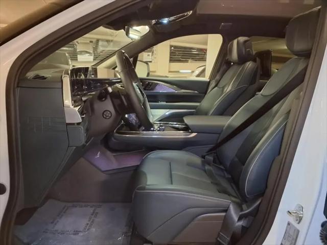 2025 Cadillac Escalade Sport 2