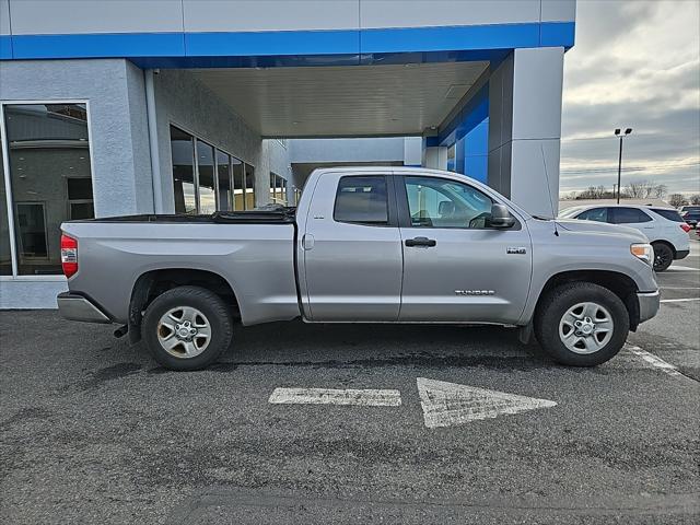 2016 Toyota Tundra SR5 5.7L V8