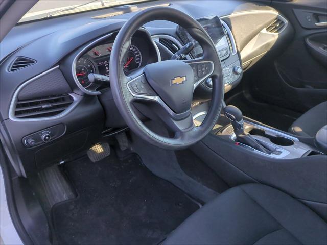 2022 Chevrolet Malibu FWD LT