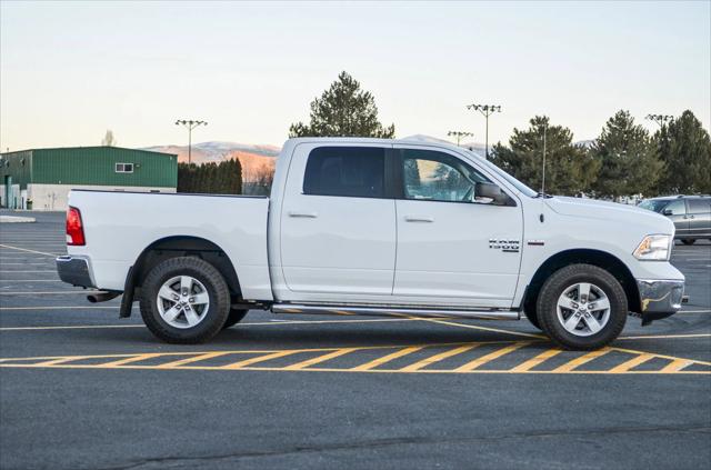 2020 RAM 1500 Classic SLT Crew Cab 4x4 57 Box