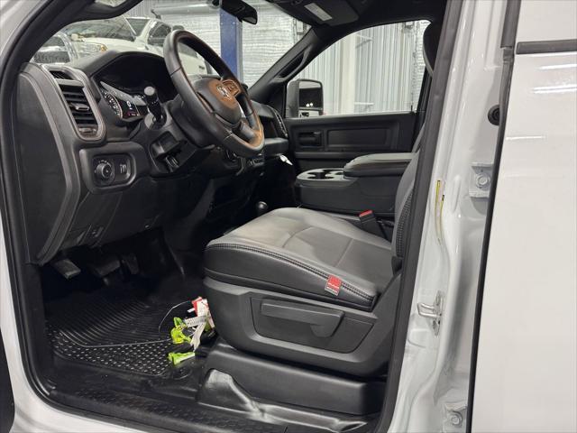 2024 RAM Ram 3500 RAM 3500 TRADESMAN CREW CAB 4X4 8 BOX