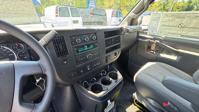 2025 Chevrolet Express Cargo Van RWD 2500 Regular Wheelbase WT