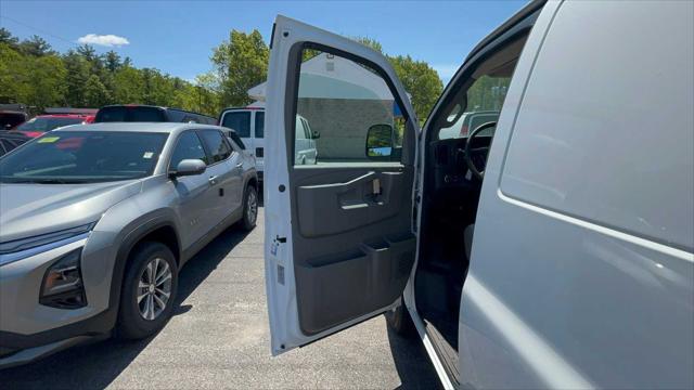 2025 Chevrolet Express Cargo Van RWD 2500 Regular Wheelbase WT