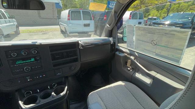 2025 Chevrolet Express Cargo Van RWD 2500 Regular Wheelbase WT