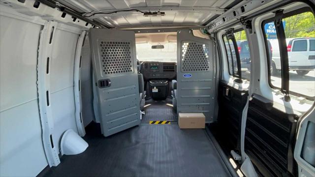 2025 Chevrolet Express Cargo Van RWD 2500 Regular Wheelbase WT