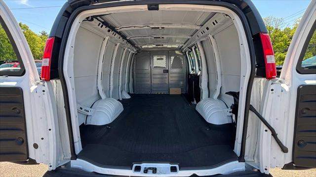 2025 Chevrolet Express Cargo Van RWD 2500 Regular Wheelbase WT