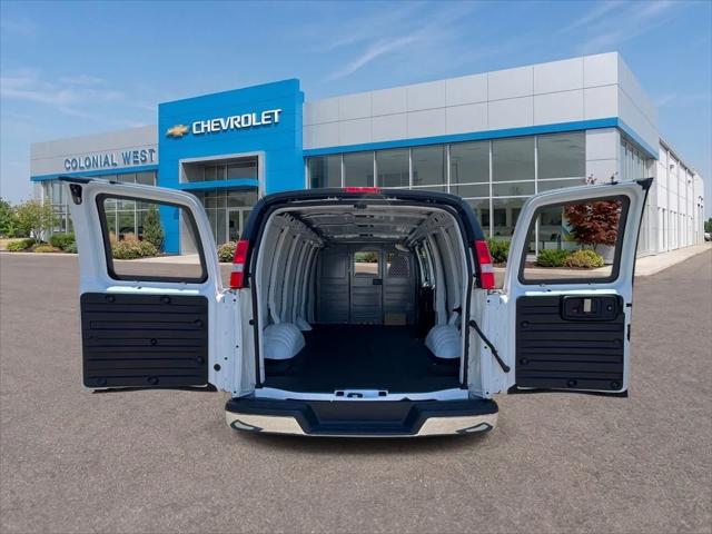 2025 Chevrolet Express Cargo Van RWD 2500 Regular Wheelbase WT