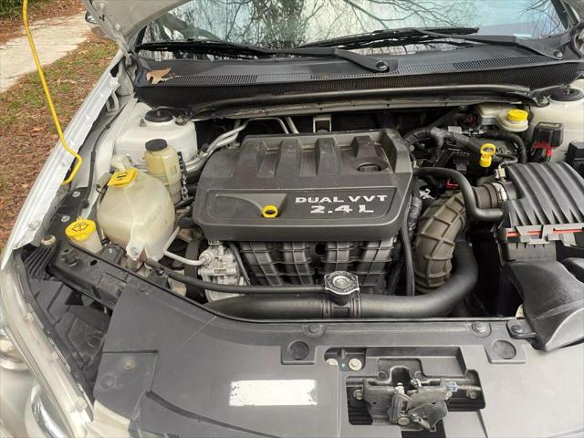 2014 Chrysler 200 LX