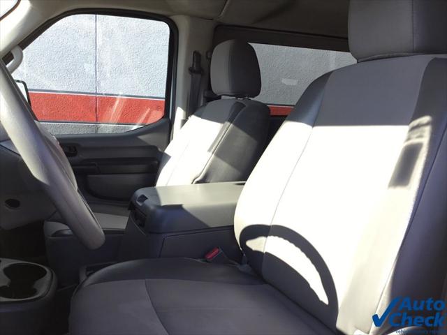 2015 Nissan 3500 SV V8