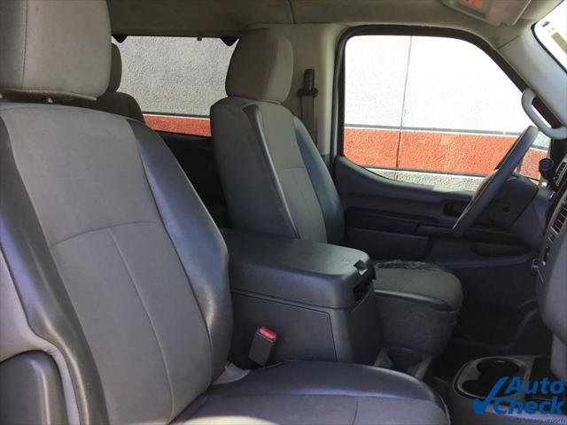 2015 Nissan 3500 SV V8