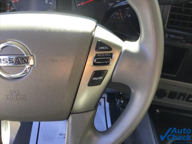 2015 Nissan 3500 SV V8
