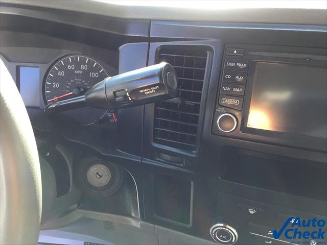 2015 Nissan 3500 SV V8
