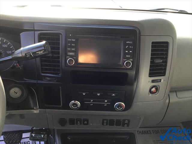2015 Nissan 3500 SV V8