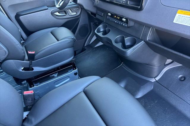 2025 Mercedes-Benz Sprinter 2500 High Roof 4-Cyl Diesel HO