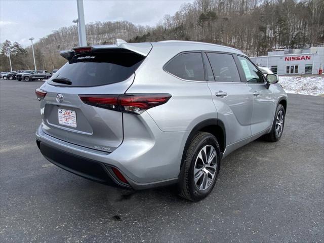 Used 2024 Toyota Highlander For Sale in Pikeville, KY