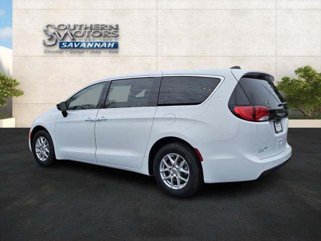 2025 Chrysler Voyager VOYAGER