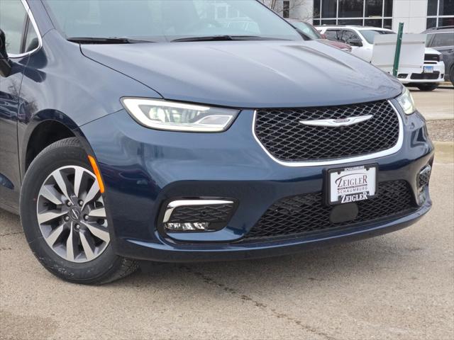 2025 Chrysler Pacifica Hybrid PACIFICA PLUG-IN HYBRID SELECT