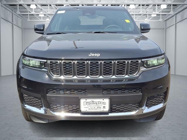 2025 Jeep Grand Cherokee GRAND CHEROKEE L LAREDO X 4X4