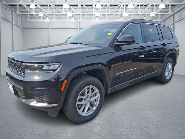 2025 Jeep Grand Cherokee GRAND CHEROKEE L LAREDO X 4X4