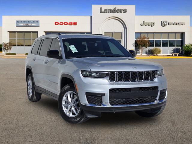 2025 Jeep Grand Cherokee GRAND CHEROKEE L LAREDO X 4X4