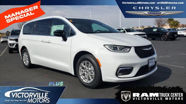 2025 Chrysler Pacifica PACIFICA SELECT