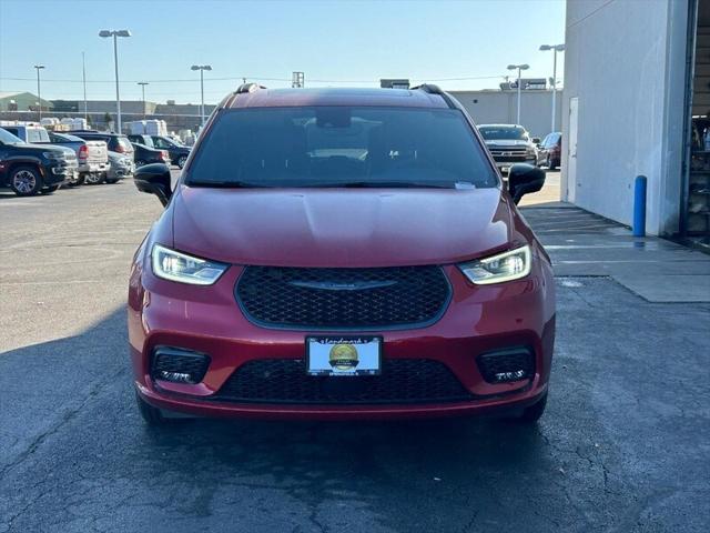 2025 Chrysler Pacifica Hybrid PACIFICA PLUG-IN HYBRID S APPEARANCE