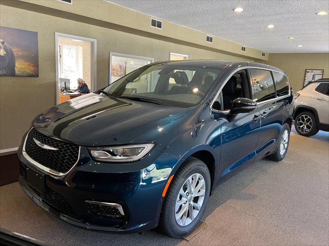 2025 Chrysler Pacifica PACIFICA SELECT AWD