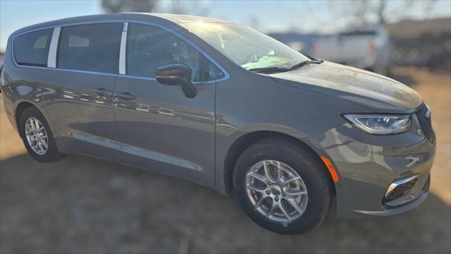 2025 Chrysler Pacifica PACIFICA SELECT