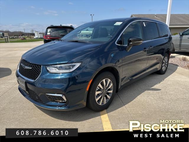 2025 Chrysler Pacifica Hybrid PACIFICA PLUG-IN HYBRID SELECT