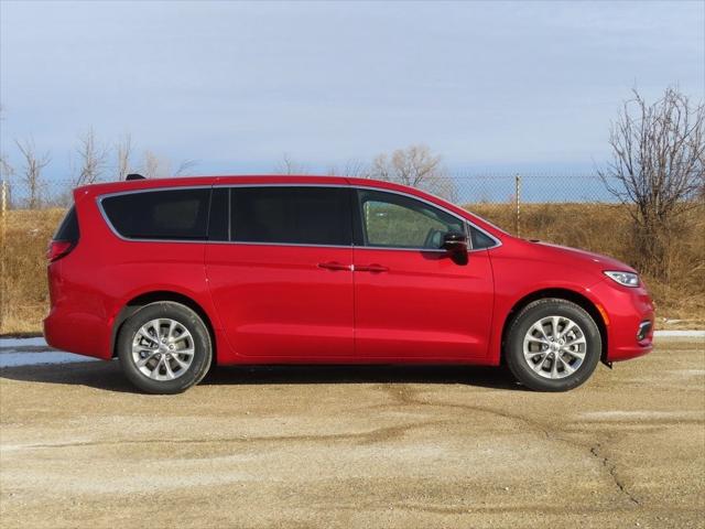 2025 Chrysler Pacifica PACIFICA SELECT AWD