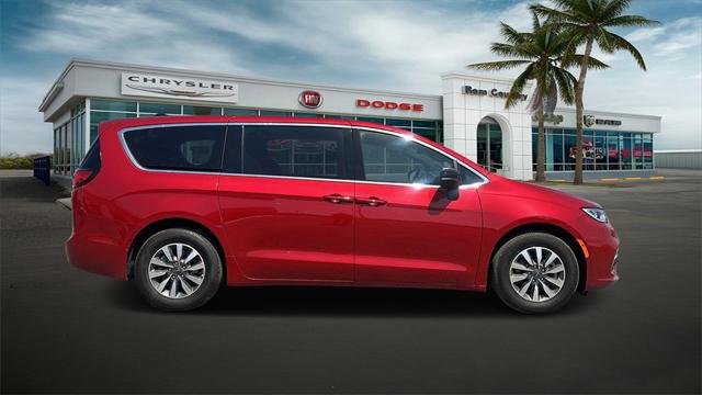 2025 Chrysler Pacifica Hybrid PACIFICA PLUG-IN HYBRID SELECT