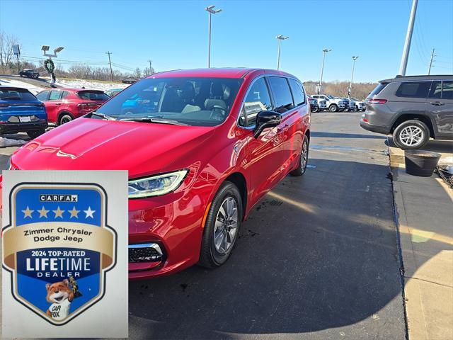 2025 Chrysler Pacifica Hybrid PACIFICA PLUG-IN HYBRID SELECT
