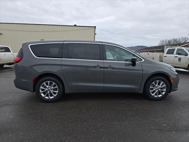 2025 Chrysler Pacifica PACIFICA SELECT AWD