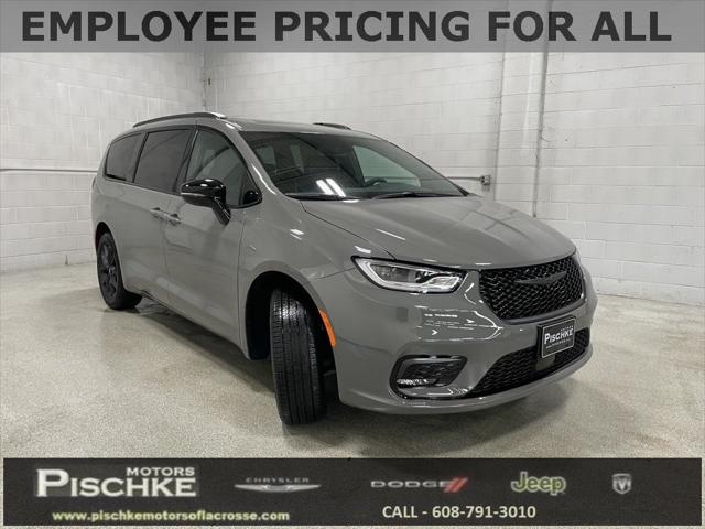 2025 Chrysler Pacifica PACIFICA LIMITED AWD