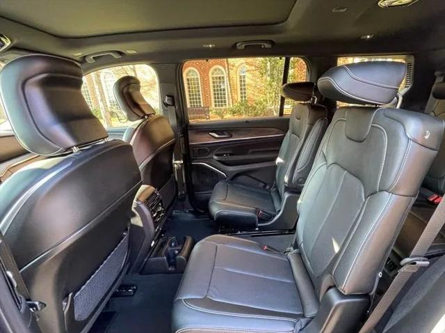 2025 Jeep Grand Cherokee GRAND CHEROKEE L OVERLAND 4X4