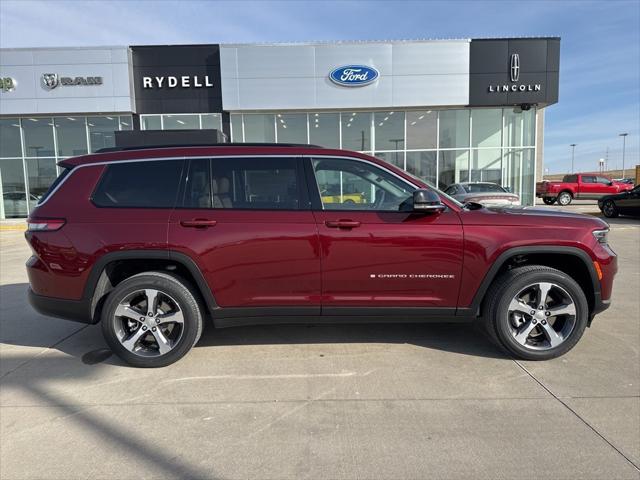 2025 Jeep Grand Cherokee GRAND CHEROKEE L LIMITED 4X4