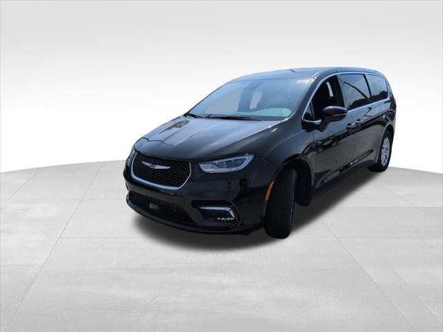 2025 Chrysler Pacifica PACIFICA SELECT
