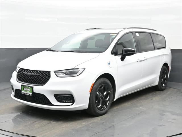 2025 Chrysler Pacifica Hybrid PACIFICA PLUG-IN HYBRID S APPEARANCE