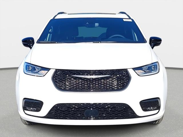 2025 Chrysler Pacifica Hybrid PACIFICA PLUG-IN HYBRID S APPEARANCE