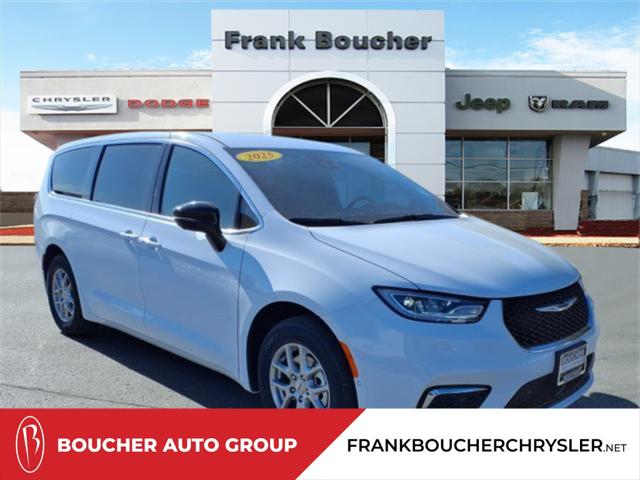 2025 Chrysler Pacifica PACIFICA SELECT