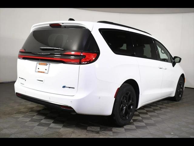 2025 Chrysler Pacifica Hybrid PACIFICA PLUG-IN HYBRID S APPEARANCE