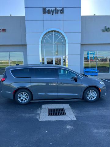 2025 Chrysler Pacifica PACIFICA SELECT