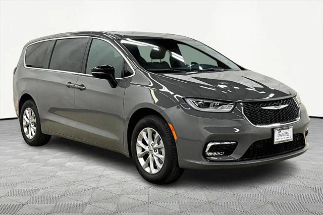 2025 Chrysler Pacifica PACIFICA SELECT AWD