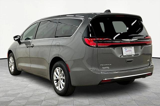 2025 Chrysler Pacifica PACIFICA SELECT AWD